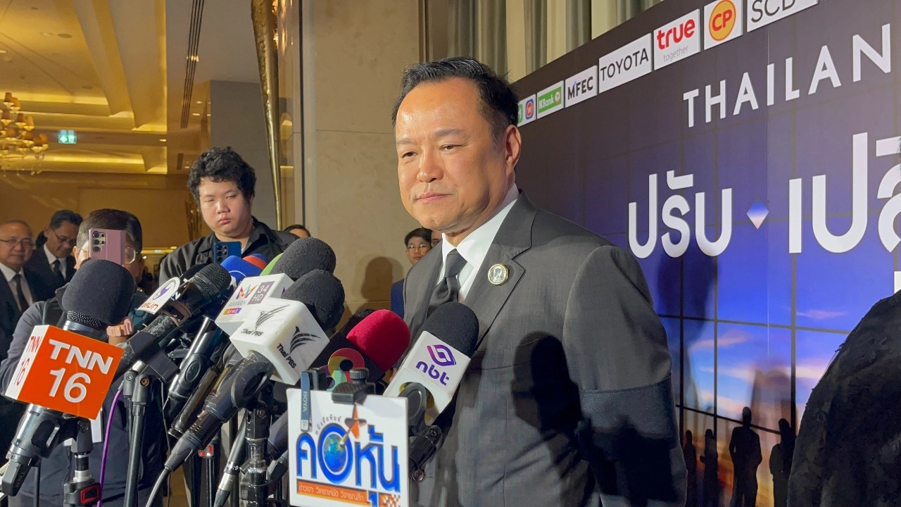 “อนุทิน” ลั่นพร้อมยุบสภา 12 ธ.ค. หากถูกยื่นอภิปราย ยอมรับรบ.เสียงข้างน้อยพูดดีแค่ไหนก็แพ้