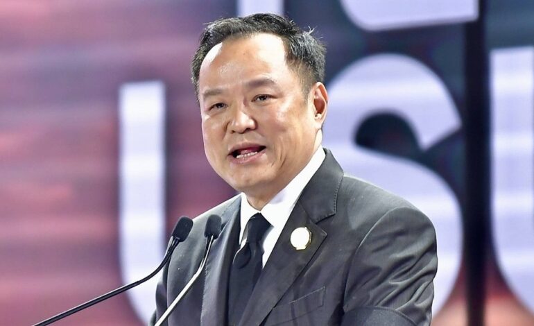 “อนุทิน” เบรกขึ้น VAT 8.5% ชี้เป็นแค่การเสนอแผนระยะยาว