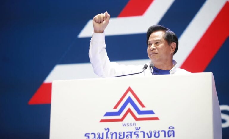 เขย่ารัฐบาล! “พีระพันธุ์” จี้รัฐใช้กฎหมาย ม.122 ดำเนินคดีเด็ดขาด ลักลอบส่งยุทธปัจจัยให้ “กัมพูชา”