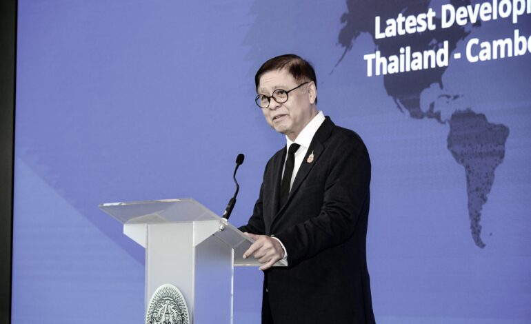 “สีหศักดิ์” ชัดไม่เล่นการเมือง ขอทำงานต่างประเทศ ย้ำ “อนุทิน” ไม่เคยทาบนั่งแคนดิเดตนายกฯ