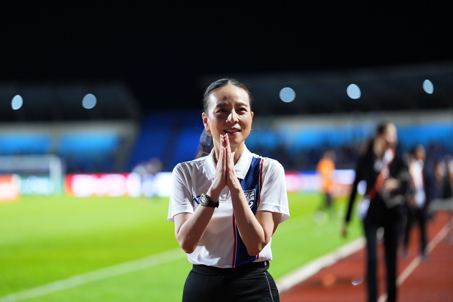 “มาดามแป้ง” อัดฉีด “ช้างศึก U17” 1 ล้านบาท หลังฉลุยเข้ารอบสุดท้ายศึก “ชิงแชมป์เอเชีย 2026” สุดยิ่งใหญ่