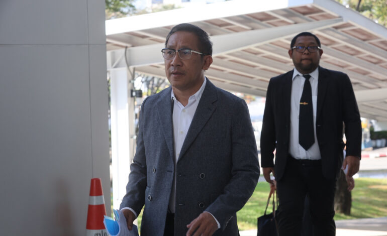 “ทนายบิ๊กโจ๊ก” ยื่น ป.ป.ช. ค้านส่งสำนวนคืนตำรวจ ชี้คดีต้องเดินหน้า ไม่ใช่ถอยหลัง