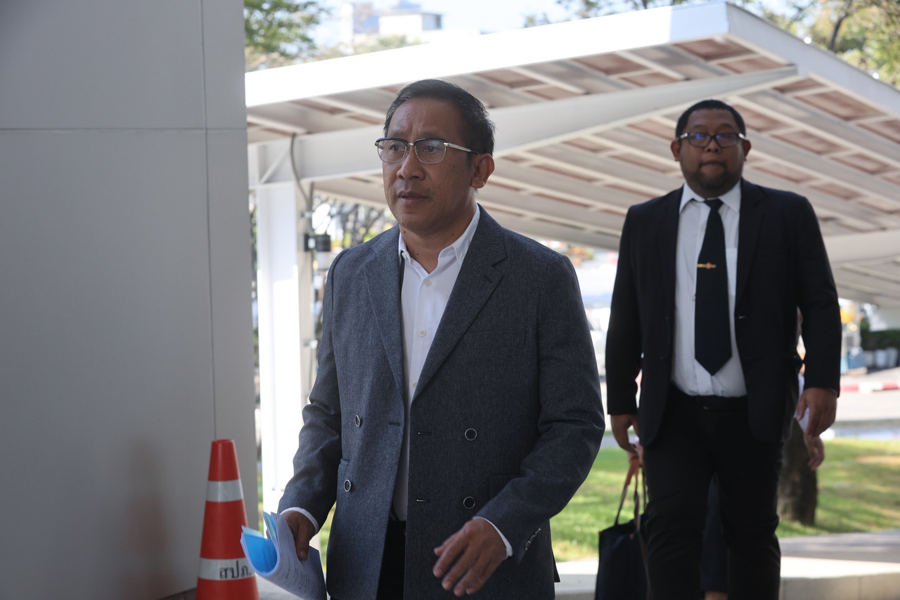 “ทนายบิ๊กโจ๊ก” ยื่น ป.ป.ช. ค้านส่งสำนวนคืนตำรวจ ชี้คดีต้องเดินหน้า ไม่ใช่ถอยหลัง