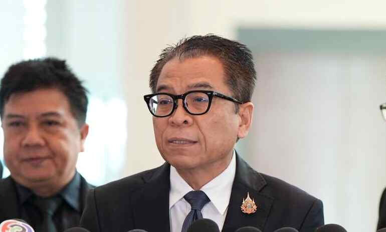 “เลือกตั้งล่วงหน้า-ประชามติ” คนแห่ใช้สิทธิทะลัก 5 เขต “กกต.-กทม.” เร่งเพิ่มจุดรองรับ