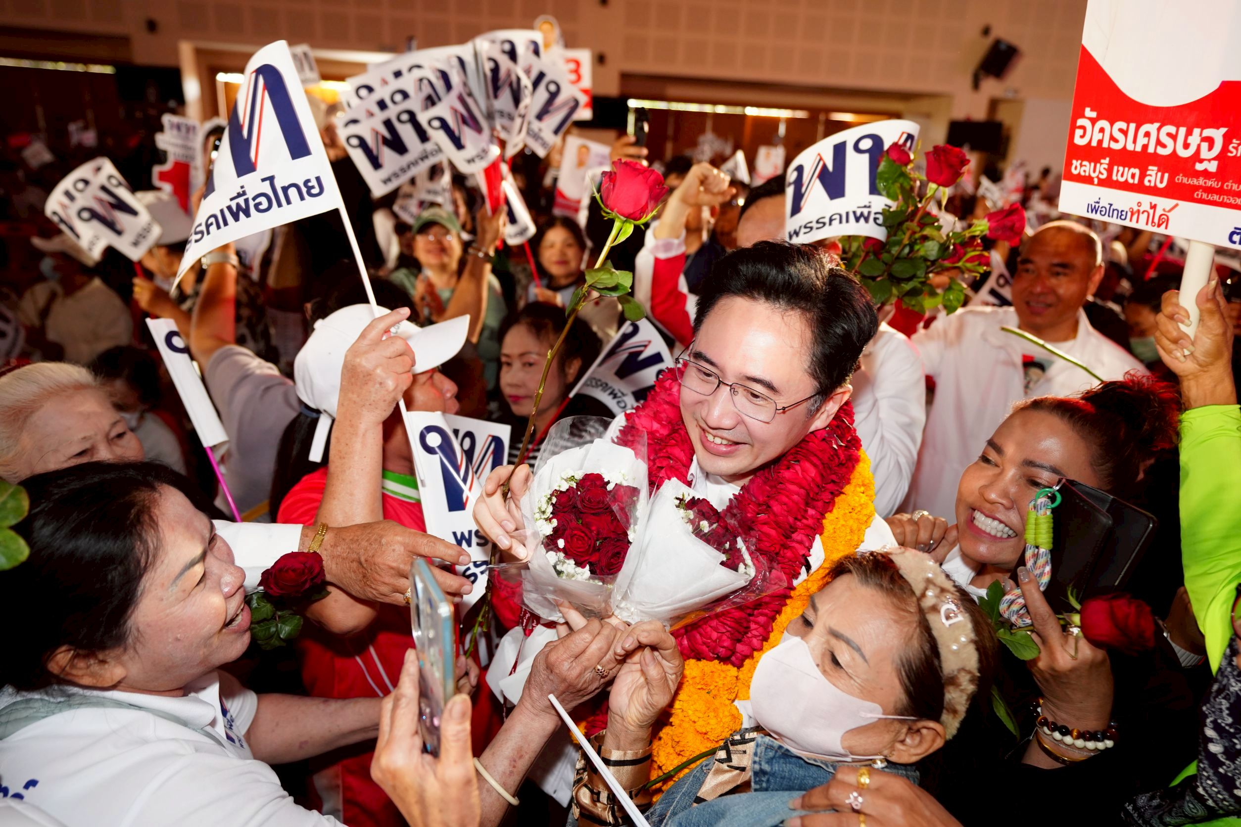 “ยศชนัน” ยกทัพเพื่อไทย ลุยหาเสียงชลบุรี ดันไทยเป็นศูนย์กลางสุขภาพโลก