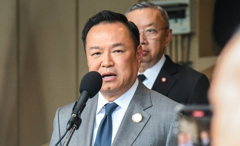 “นายกฯ” ไม่หวั่นเอกชนฟ้องกลับรัฐ ปมเลิกสัญญาเครนถล่มพระราม 2