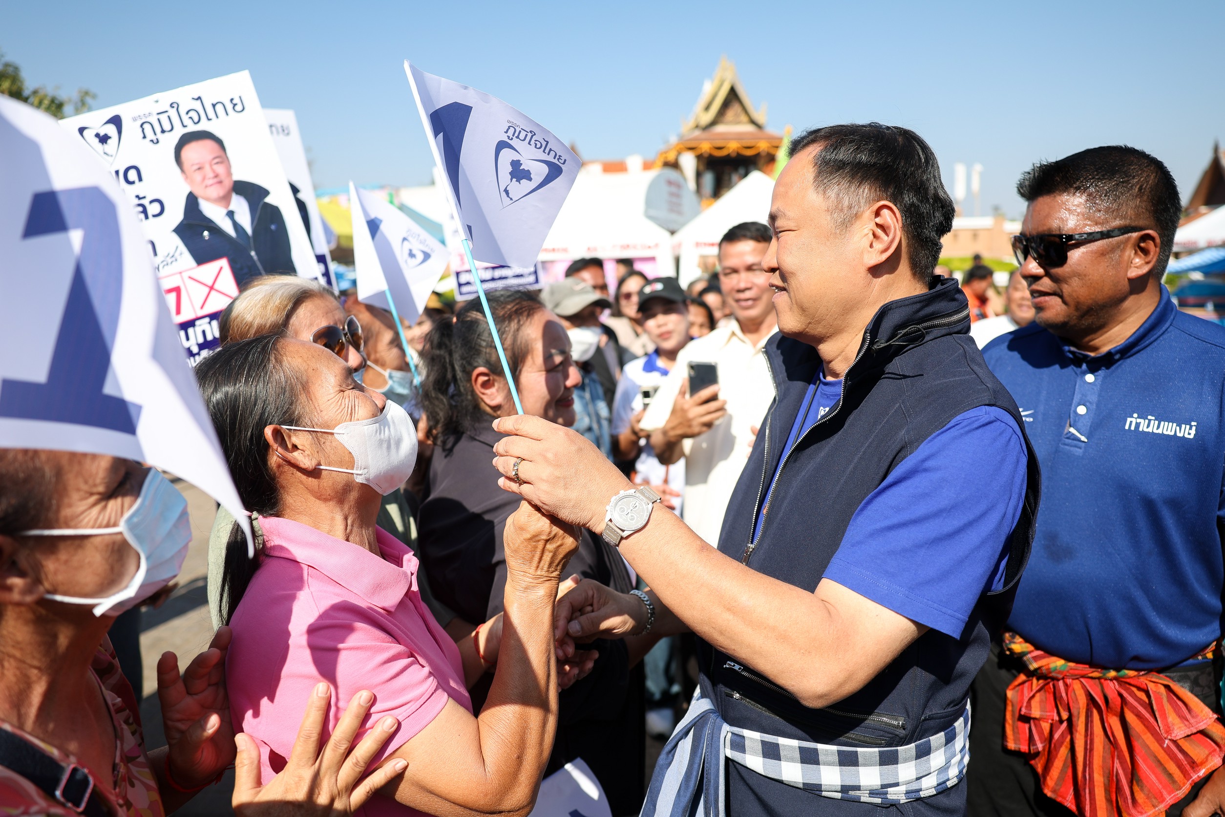 “อนุทิน” เหน็บแจกเงินวันละ 9 คน ต้องรอเกือบ 2 หมื่นปีคนไทยถึงรวยครบ