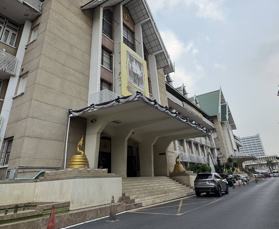 ยังไร้เงา “ธรรมนัส” เข้ากระทรวงเกษตรฯ หลังกลับฟินแลนด์ จับตากล้าธรรมร่วมรัฐบาลอนุทิน 2