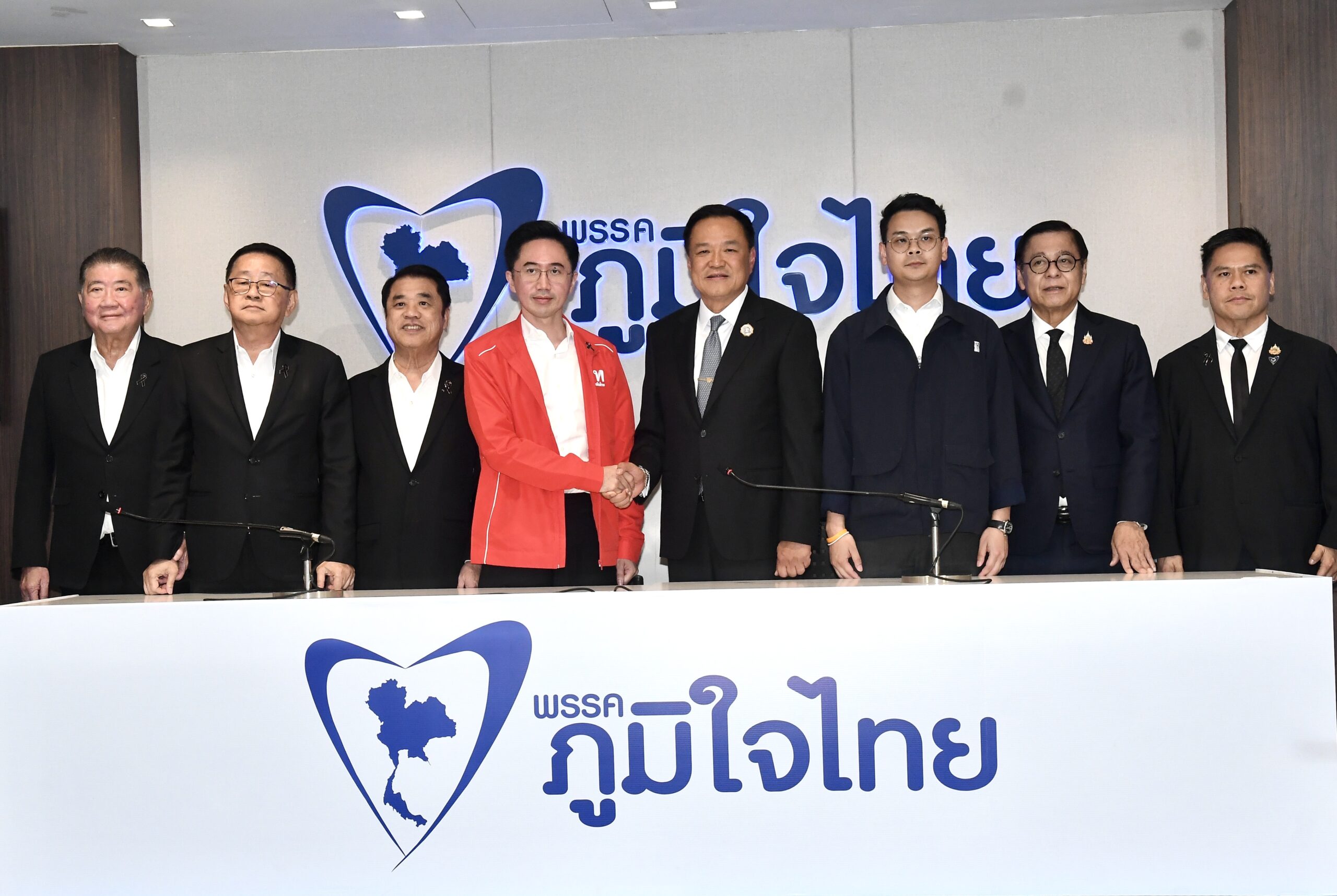 “เพื่อไทย” แถลงหนุน “ภูมิใจไทย” นำจัดตั้งรัฐบาล เดินหน้าเสียงเกิน 300