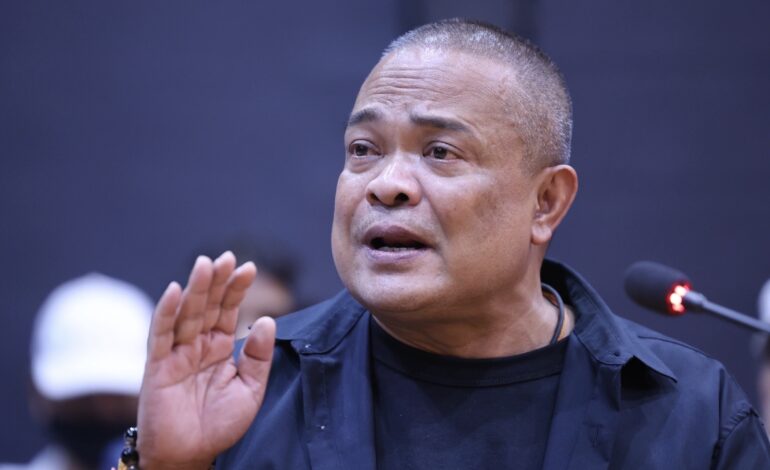 “จตุพร” ซัด “กกต.” หลบหน้าสังคม ปมบาร์โค้ดบัตรเลือกตั้ง ขู่เล่นงานคนซูม ยิ่งเพิ่มคลางแคลงการเมือง