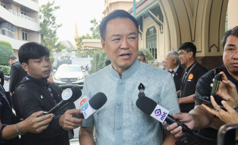 “อนุทิน” ส่งซิกสูตรตั้งรัฐบาล “สีธงชาติ” ชี้นับคะแนนใหม่เป็นอำนาจ กกต. ย้ำเลือกตั้งโปร่งใส