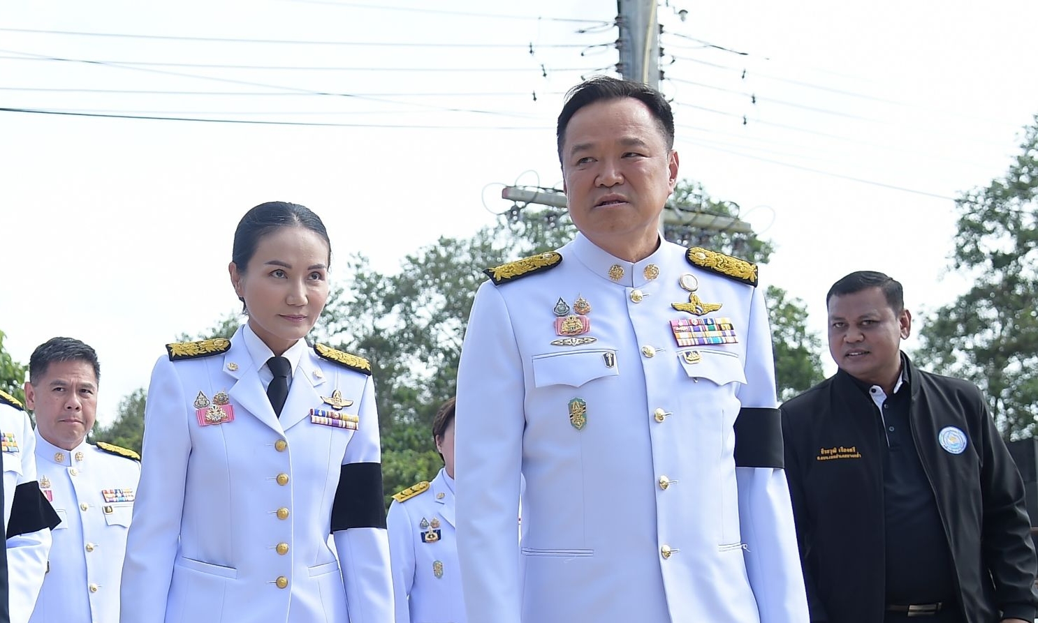 “อนุทิน” คุย “นฤมล” ปมตั้งรัฐบาล ย้ำรอ “กกต.” รับรองก่อน อย่าข้ามขั้นตอน