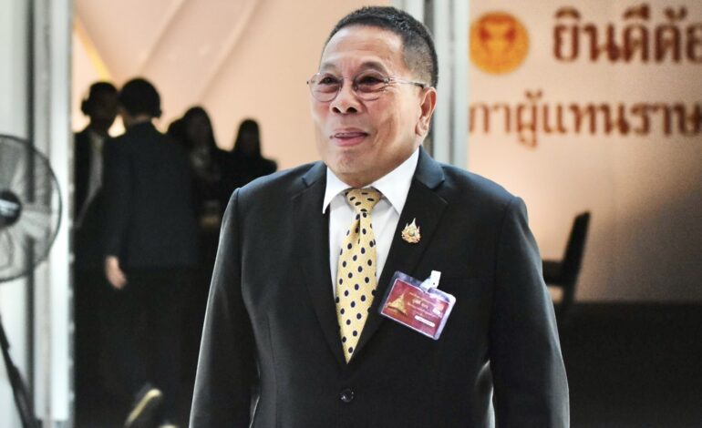 “อนุชา” บ้านใหญ่นครปฐม ลุ้นเลื่อนชั้น รมว. ชี้ชะตาขึ้นอยู่กับ “อนุทิน”