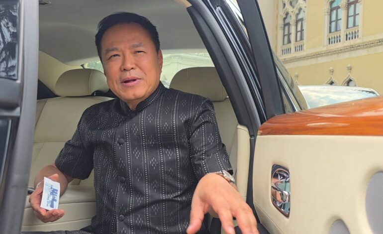 “อนุทิน” เลี่ยงตอบคุย “ธรรมนัส” ปัดสัมมนา สส.ตั้งรัฐบาล ชี้พักโทษ “ทักษิณ” ตามกฎหมาย