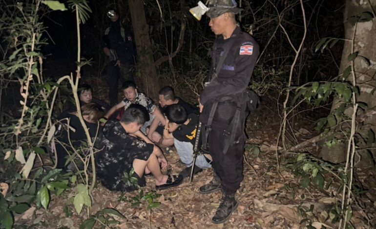 ทร.รวบ 6 จีนเทาหนีแก๊ง Cyber Scam ข้ามแดนจันทบุรี เตรียมลอบไปประเทศที่สาม