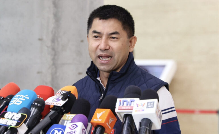 “บิ๊กโจ๊ก” ไลฟ์สดโต้ข่าวลือหนีต่างประเทศ ระบุยังอยู่ไทยและพร้อมสู้คดี