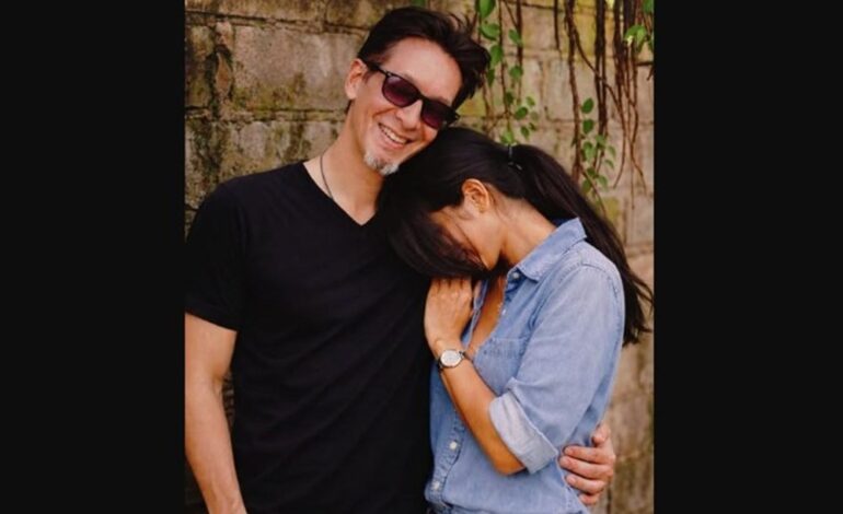 ฮือฮา! “บิลลี่ โอแกน” โพสต์ภาพสาวปริศนาซบไหล่ ลุ้นเปิดตัวแฟนใหม่