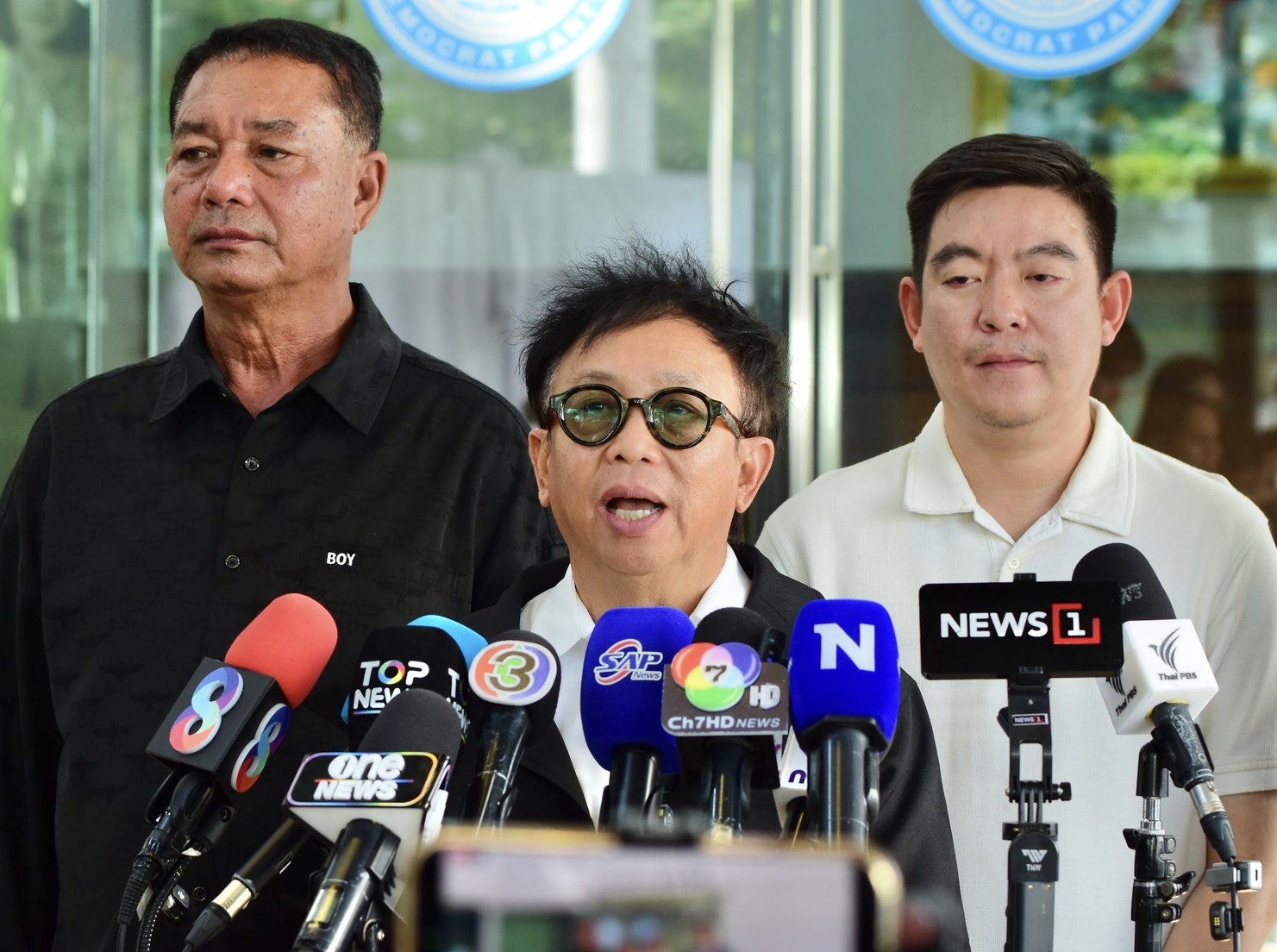 “ปชป.” มีมติเอกฉันท์งดโหวตนายกฯ ส่ง “อภิสิทธิ์” ชำแหละคุณสมบัติกลางสภา 19 มี.ค.นี้