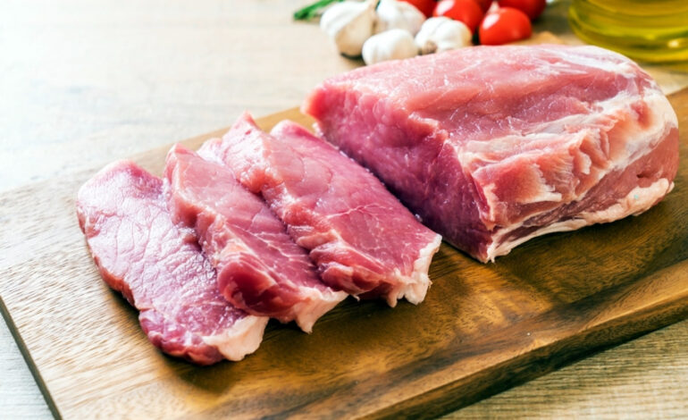 อ่วม! ราคาหมูพรุ่งนี้พุ่ง 5-10 บาท/กก. หมูเนื้อแดง-สามชั้นปรับขึ้นทุกชนิด