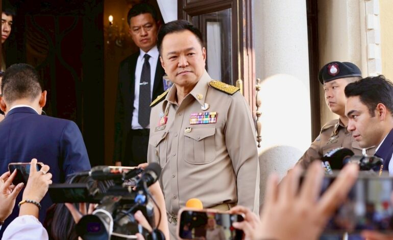 “นายกฯ” ยินดี “ทักษิณ” ได้พักโทษ มองบวกไม่กังวลสถานการณ์การเมือง