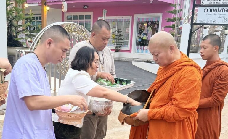 “แม่ทัพกุ้ง” เข้าร่มกาสาวพัสตร์แล้ว! ฝากข้อความถึงคนไทย ขออโหสิกรรม อุทิศบุญให้ทหารผู้เสียสละ