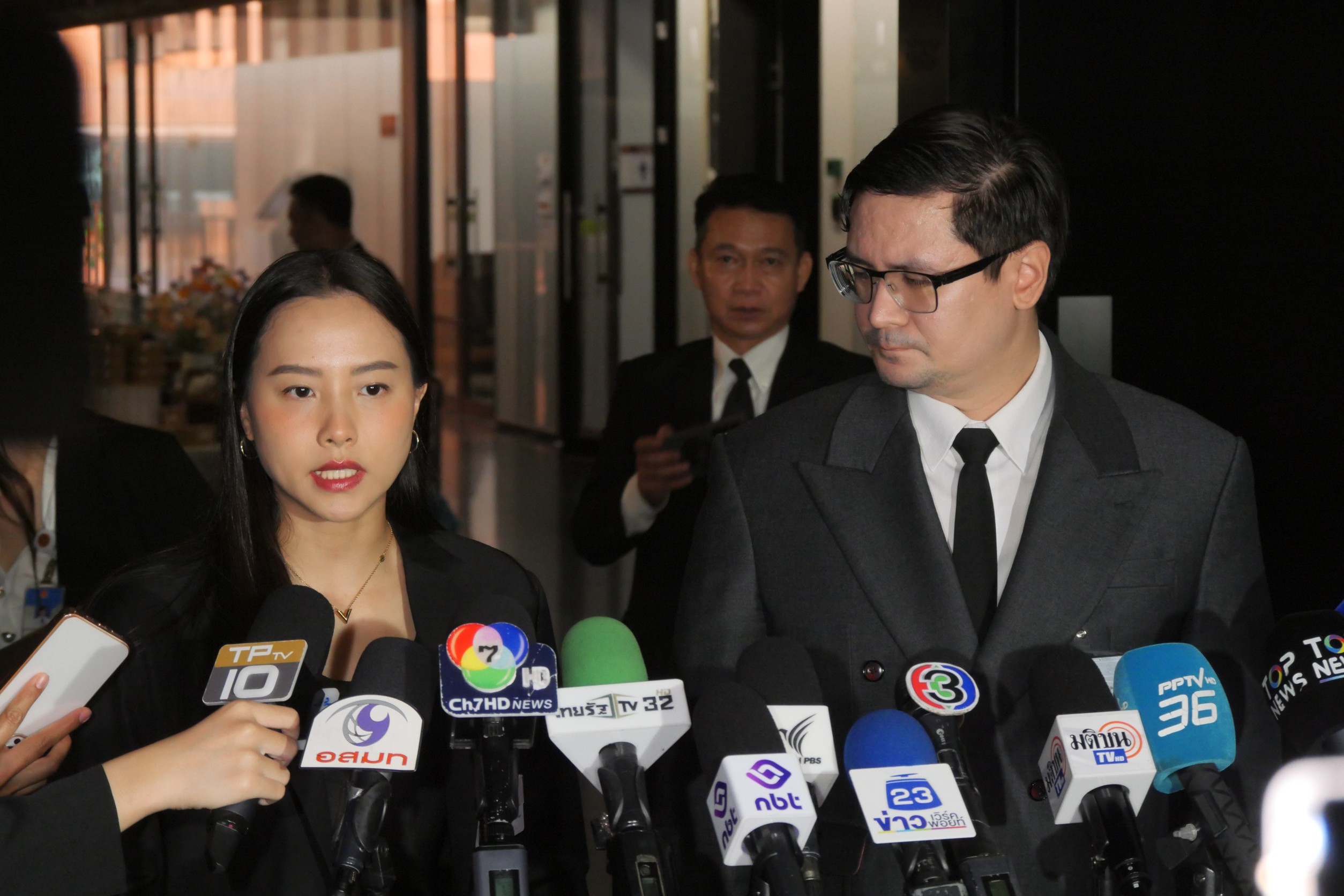 “รังสิมันต์-รักชนก” 2 กมธ.งบฯ ผนึกกำลังไล่บี้ TH-AI Passport ปูดโยงน้ำมันเถื่อน–ทุจริตงบ AI