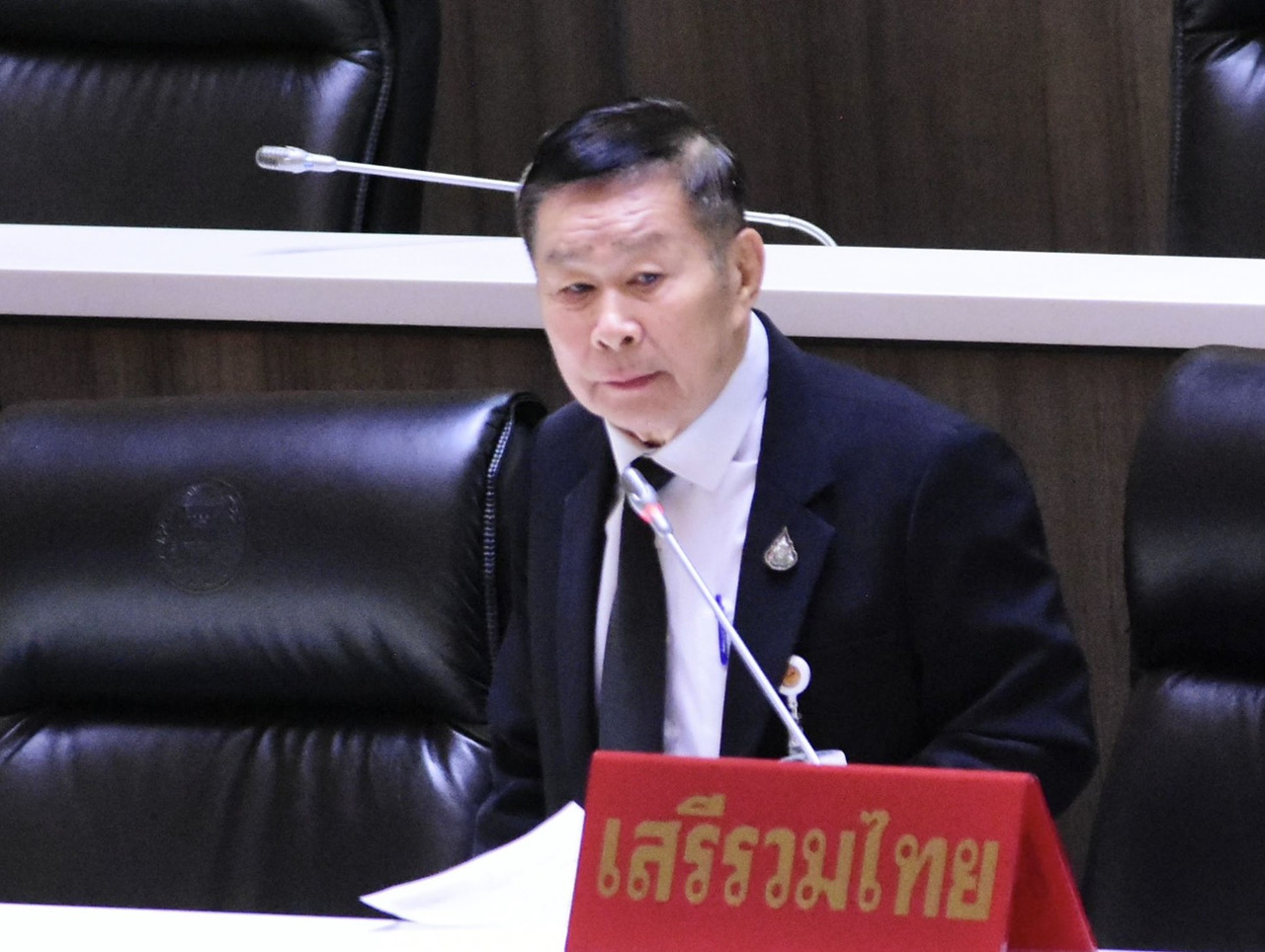 “เสรีพิศุทธ์” ซัดงบปี 2570 แฉข้อมูล DSI ปมฮั้ว สว. กลางสภา ก่อนถูกสั่งเบรกอภิปราย