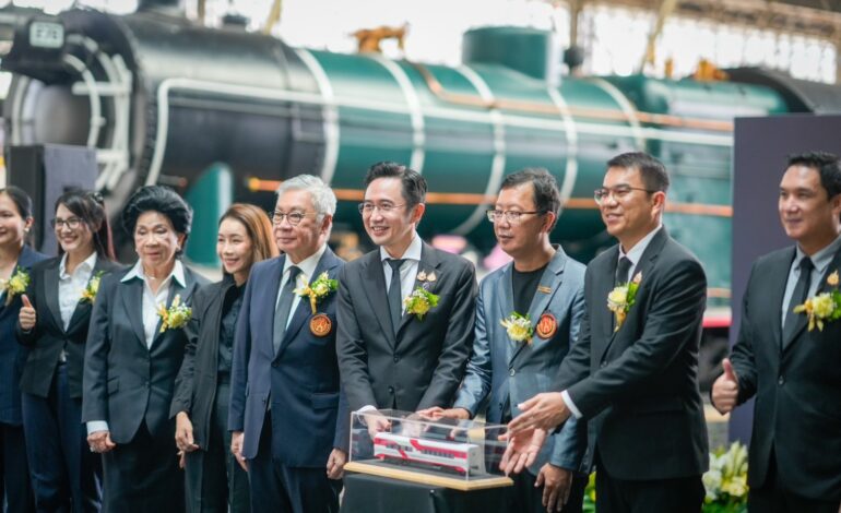 ขบวนแรกในไทย! “อว.–สจล.” ส่งมอบ “รถไฟไทยทำ” พลิกโฉมระบบราง ลดนำเข้า ยกระดับอุตสาหกรรมประเทศ