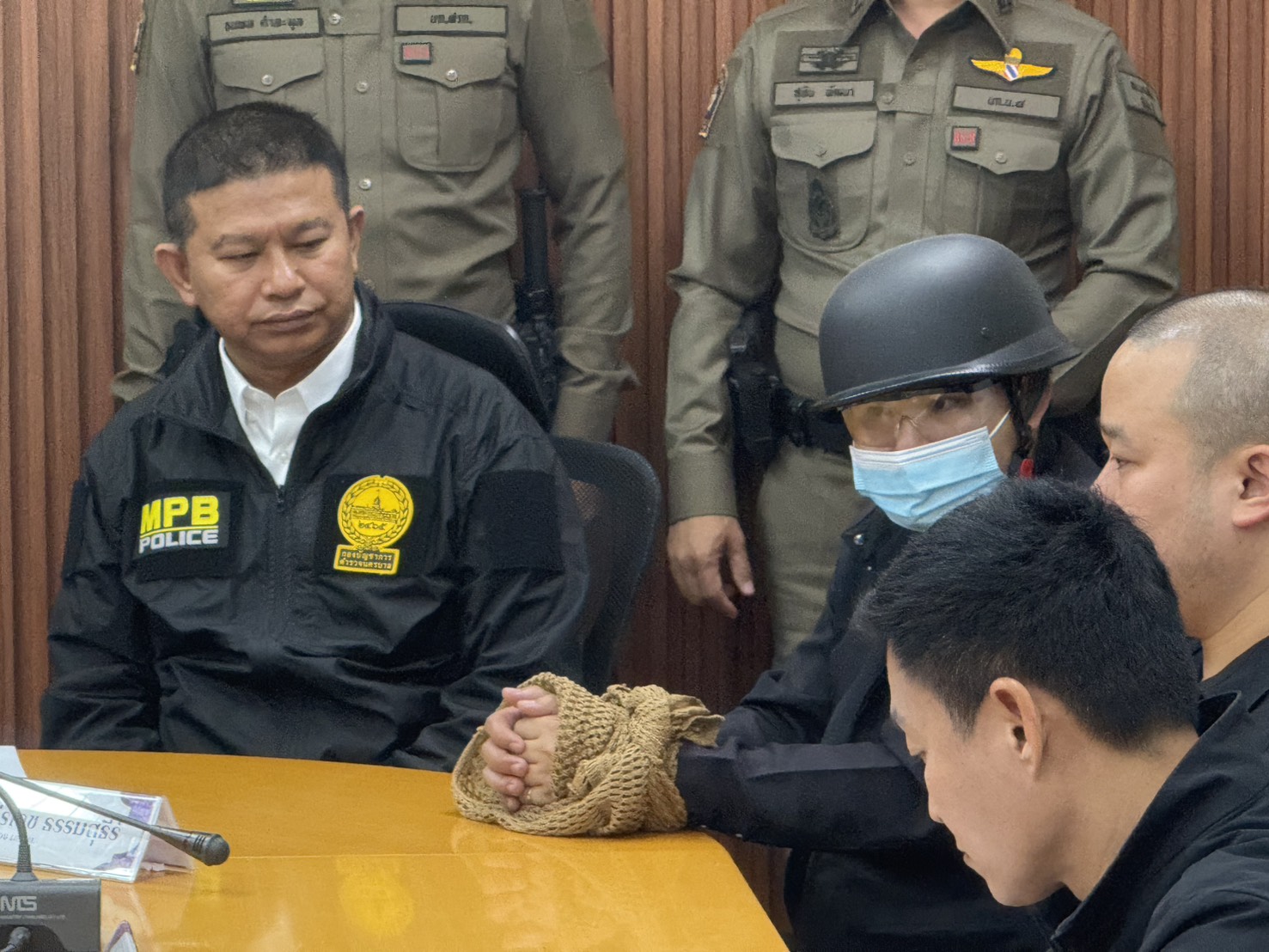 “ตร.” รวบโปรแกรมเมอร์ “หนุ่มเวียดนาม” ซุกยาไอซ์ในกระปุกมะขามเปียกส่งญี่ปุ่น