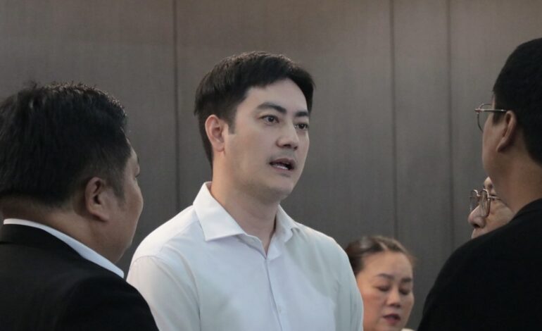 “ฟิล์ม รัฐภูมิ” เข้าพบดีเอสไอ! รับทราบข้อหาคดี Forex ยืนยันไม่ใช่โบรกเกอร์ ไม่เคยชวนลงทุน