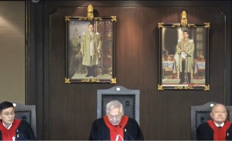 “ศาล รธน.” ชี้เลือกตั้งไม่เป็นโมฆะ ปม “คิวอาร์โค้ด-บาร์โค้ด” ไม่ขัดรัฐธรรมนูญ แต่สั่ง “กกต.” เลิกใช้