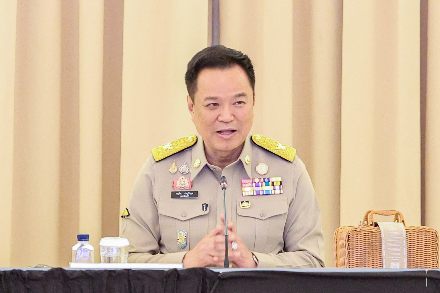 “อนุทิน” ยังไม่ฟันธง! ถอด “สนุกเกอร์” พ้นบัญชีการพนัน ลั่นสมัยเด็กเคยเล่นถึงขั้นรองแชมป์